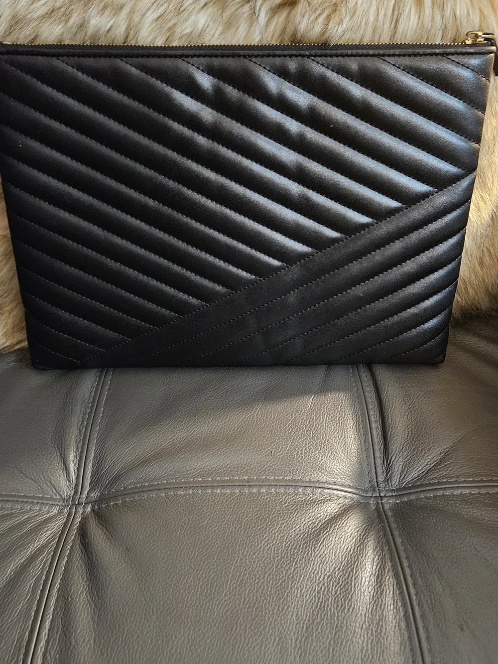 Tory Burch Quilted Leather Zip Pouch in Black with Gold Logo